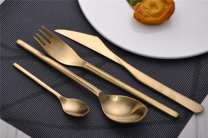 Kitchen utensils, kn